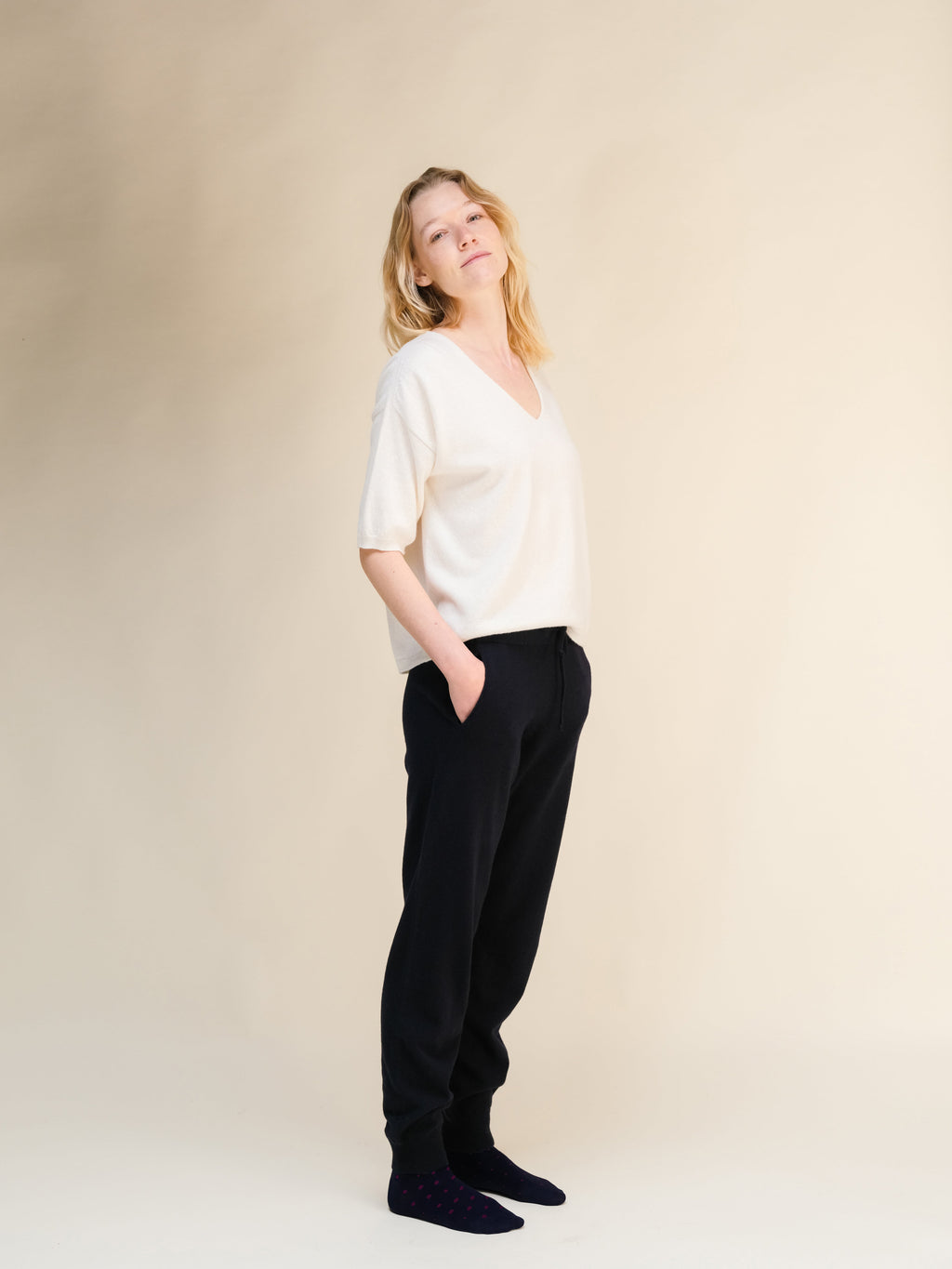 Cashmere Mix V-Neck T-Shirt (3D-Knit)